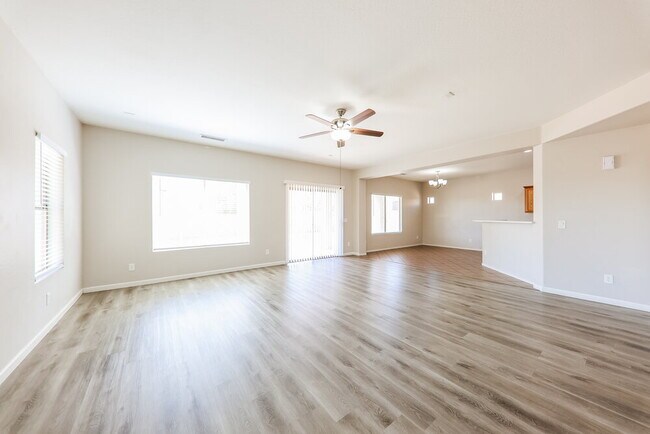 Foto del edificio - 16801 W Statler St