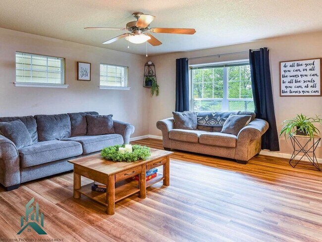 Foto del edificio - 3511 SE Midvale Dr