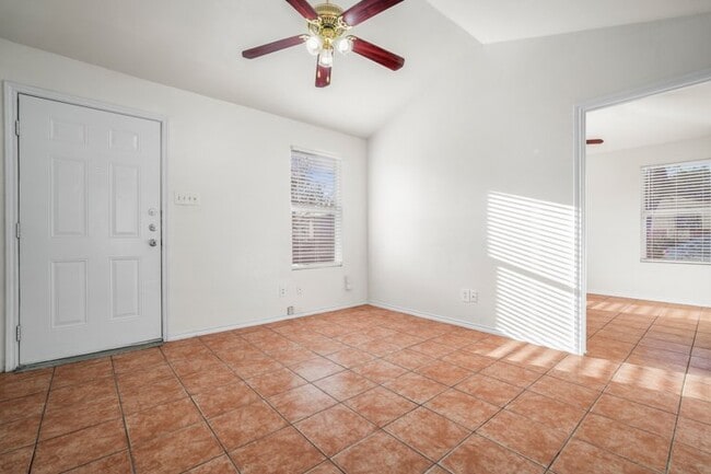 Building Photo - 212 Bynum Ave
