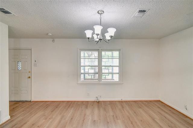 Building Photo - 5869 Tracyne Dr