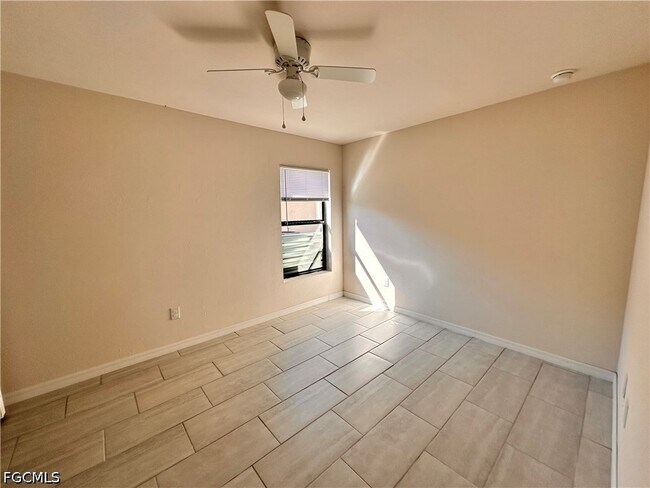 Building Photo - 832 Gleason Pkwy