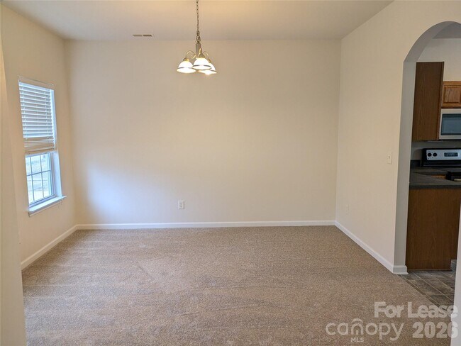 Foto del edificio - 11108 Aprilia Ln