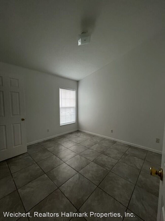 Building Photo - 3 br, 2 bath House - 214 Silver Palms Circle