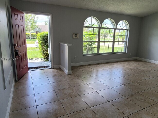 Foto del edificio - 503 Pine Bark Ct