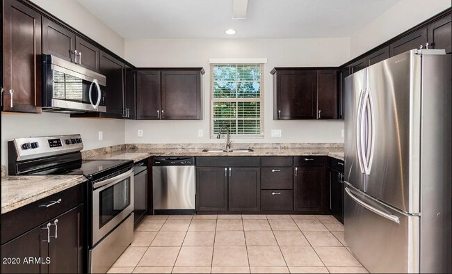 Building Photo - 1725 N 77th Dr