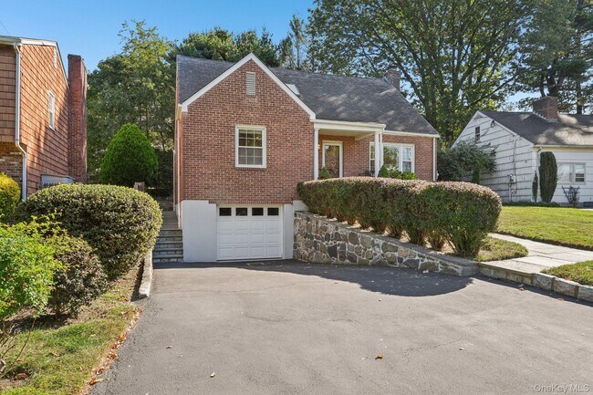 Building Photo - 71 Tamarack Rd