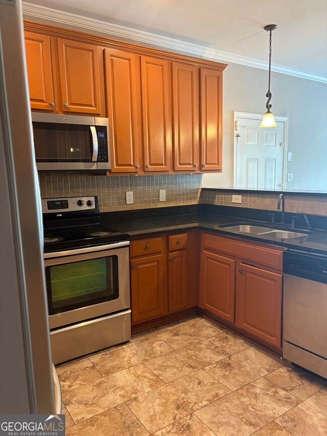 Building Photo - 403 St Dunstans Ct