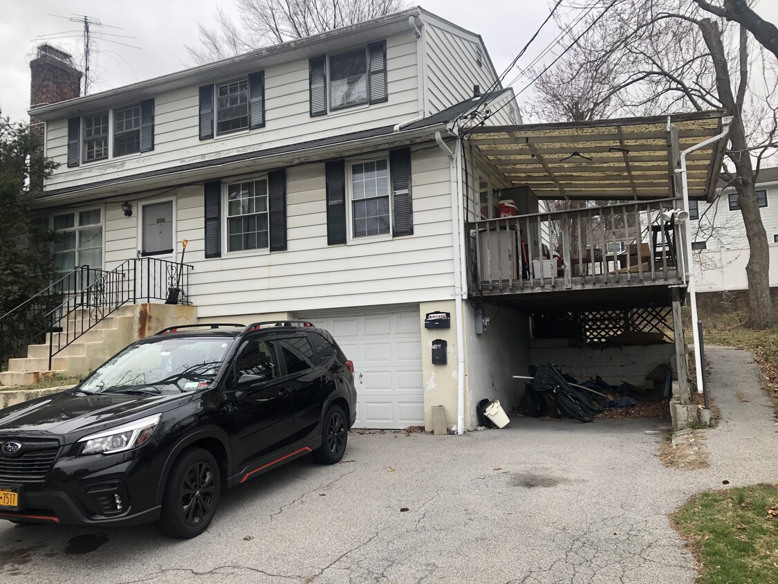 Primary Photo - 226 Elwood Ave