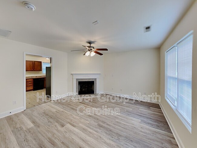 Building Photo - 1820 Savannas Run Dr