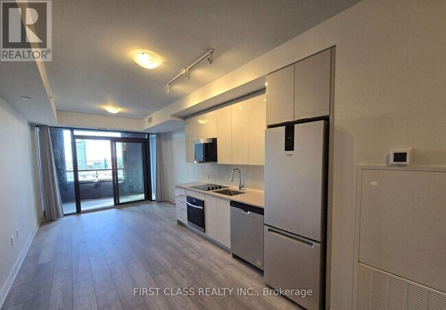 Photo du bâtiment - 2920 Hwy 7