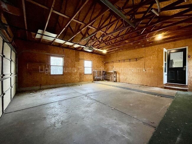 Building Photo - 6800 68th St SE