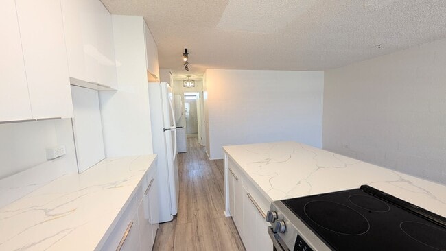 Photo - Beautifully Renovated 1/1/1 at Kalakaua Sands Apartment