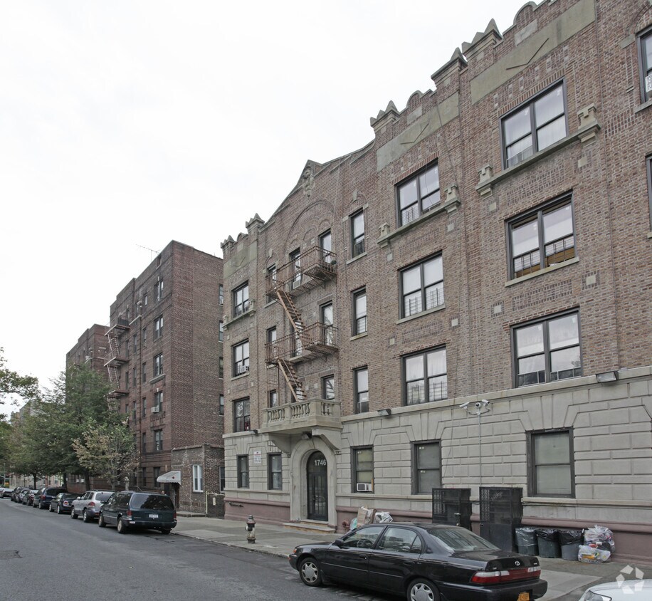 Building Photo - 1746 Union St