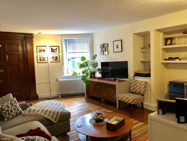 Building Photo - 2 br, 1 bath Condo - 407 Commonwealth Ave 2R
