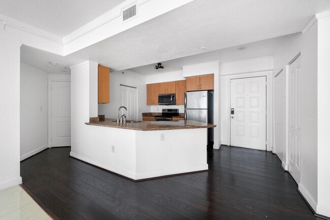 Building Photo - 1830 Radius Dr