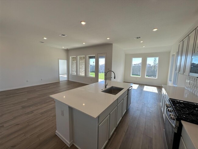 Foto del edificio - 2434 Pear Blossom Ln