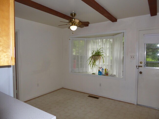 Building Photo - 8811 Higdon Dr