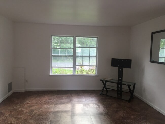 Foto del edificio - 1 Sheridan Dr