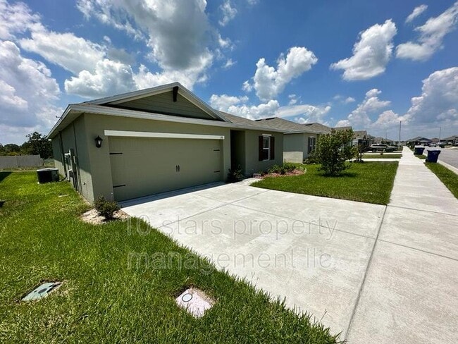 Building Photo - 176 Emanuelle Dr