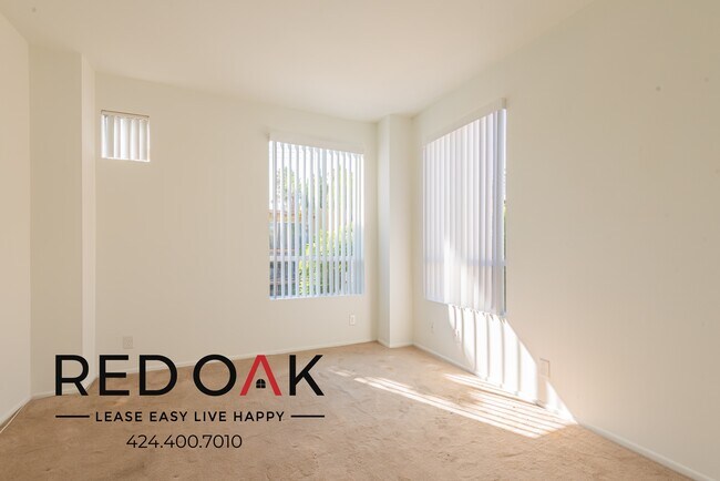 Foto del edificio - Gorgeous Two Bedroom with Loft, Private Ba...