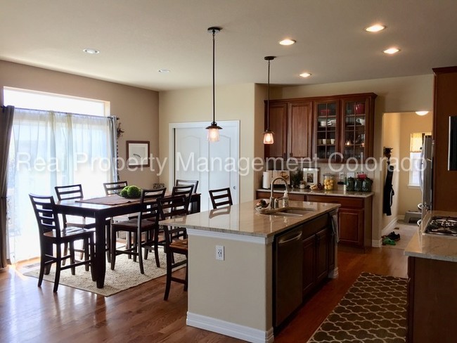 Building Photo - Stunning Home in Blackstone