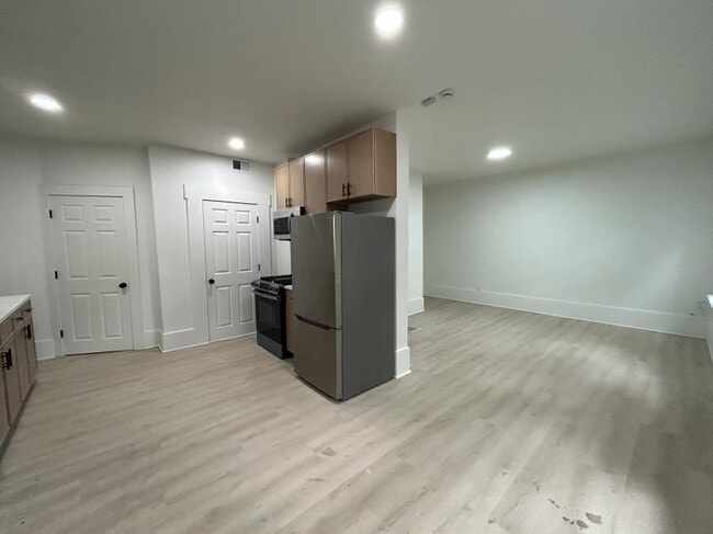 Photo - 2 bedroom in Chicago IL 60647 Apartment