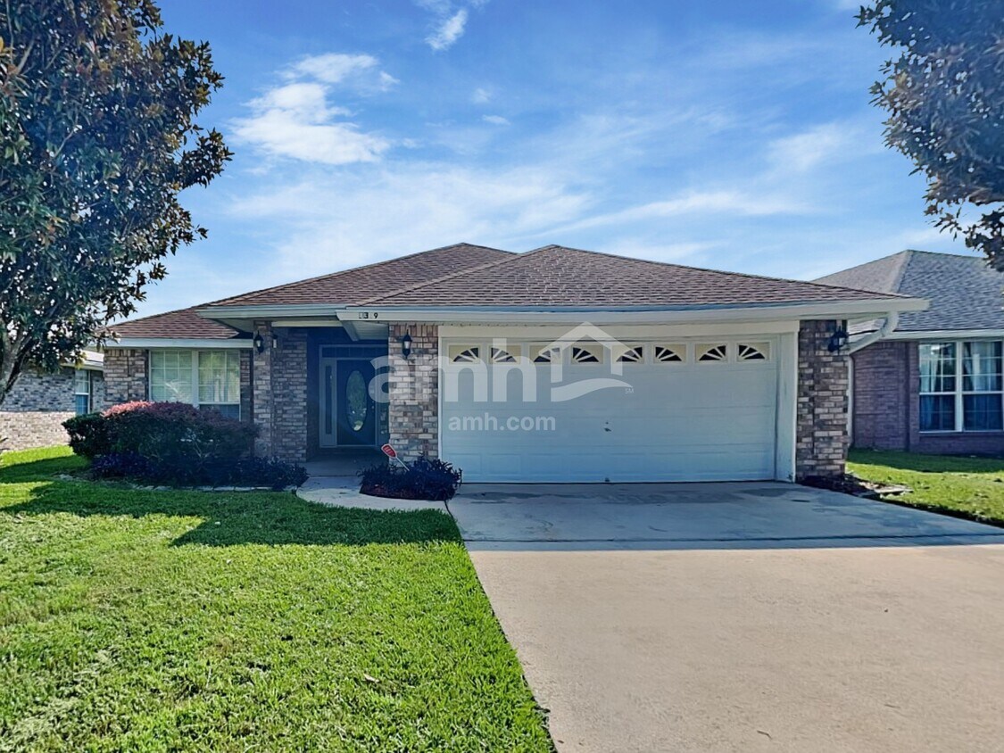 Foto principal - 7319 Bunker Ct