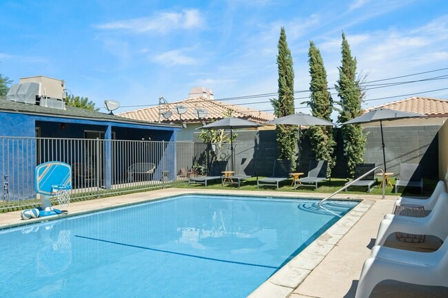 Building Photo - 41500 Maroon Town Dr