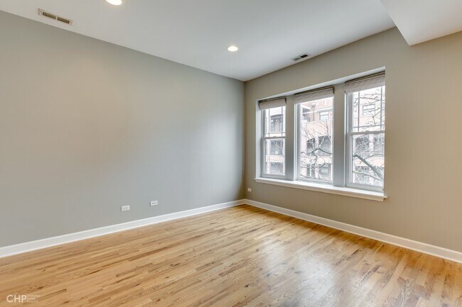 Foto del edificio - 2920 N Lincoln Ave