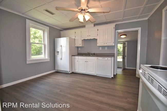 Building Photo - 2 br, 1 bath House - 7567 Cainsville Pike