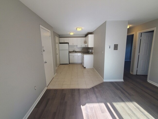 Photo - 815 Morton St Apartment