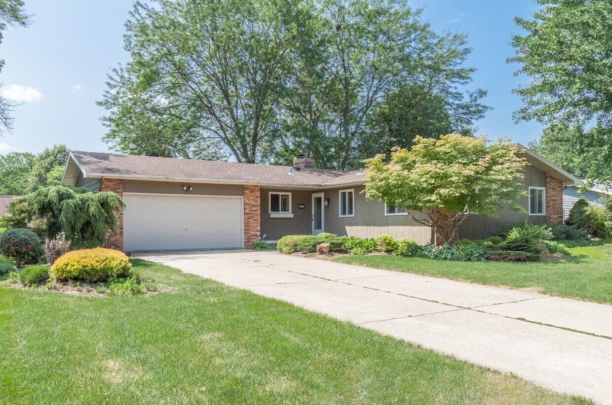 Foto principal - 7505 Kenyon Dr