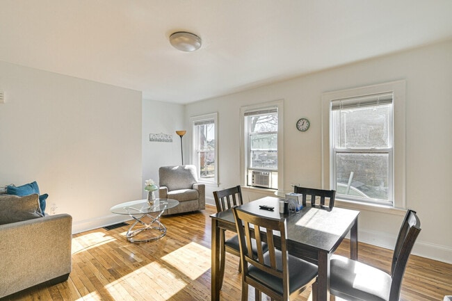 Building Photo - 139-141-141 Putnam Ave