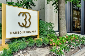 Building Photo - 33 Harbour Square