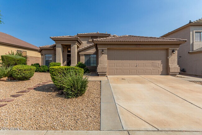 Building Photo - 6425 W Briles Rd