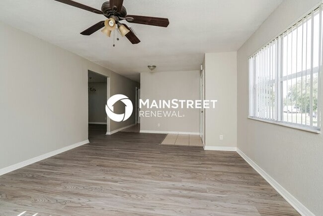 Building Photo - 4 Bedroom Pet-Friendly Home in Lehigh Acres, FL with Main Street Renewal