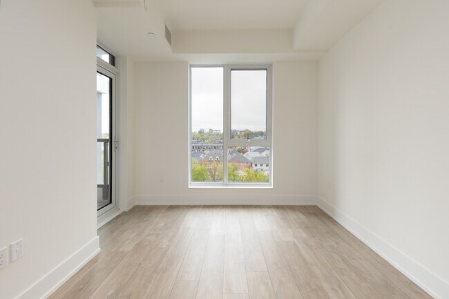 Photo du bâtiment - 858 Dupont St