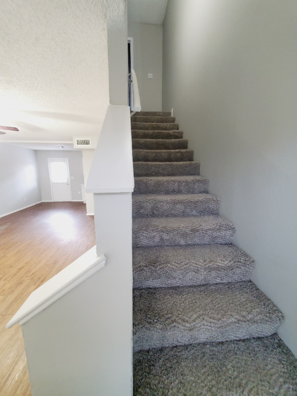 Building Photo - 236 S Las Vegas Trail