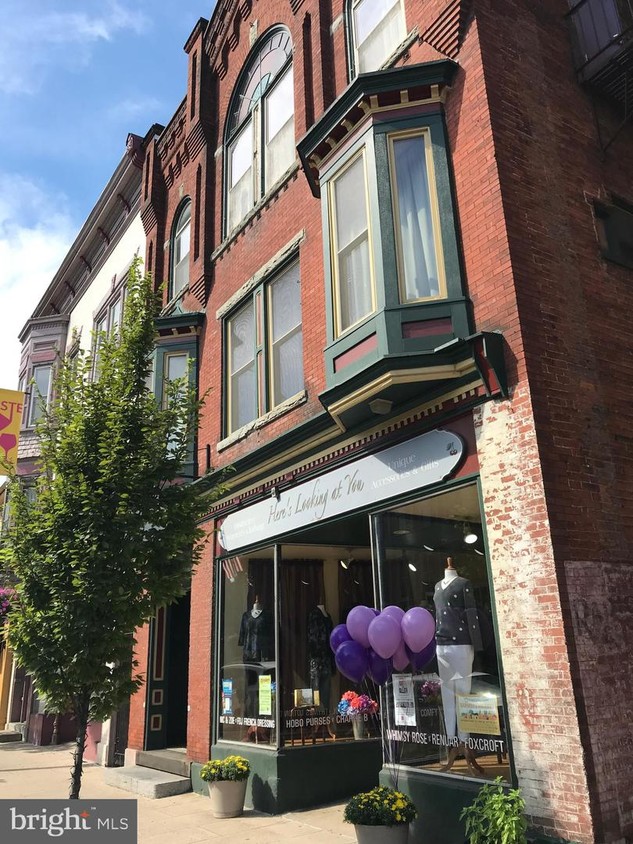 Primary Photo - 125 S Main St