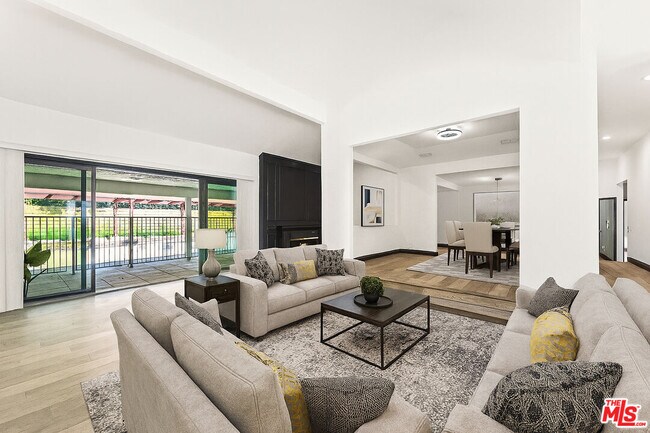 Foto del edificio - 9724 Bothwell Rd