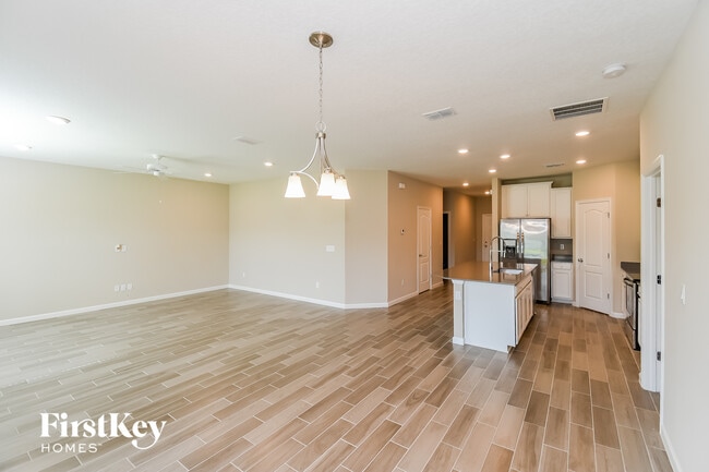 Building Photo - 1544 Mathews Manor Dr