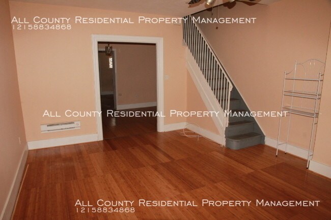 Foto del edificio - 5012 Beaumont Ave