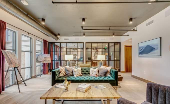 Foto principal - 1 bedroom in Dallas TX 75208