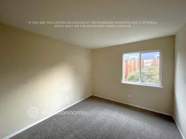 Building Photo - 5000 Mesa Ridge Dr