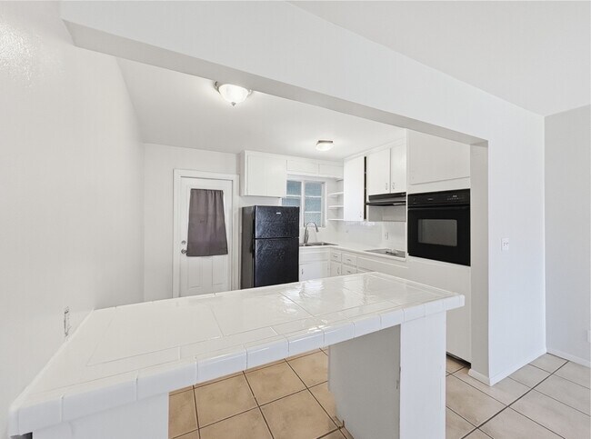 Foto del edificio - 2711 E Glenrosa Ave