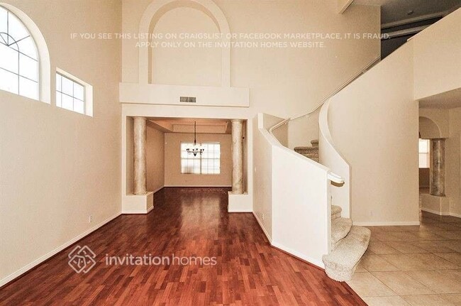Building Photo - 1321 Sun Copper Dr