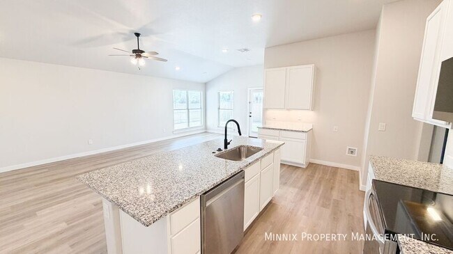 Foto del edificio - 3526 Turner Ave