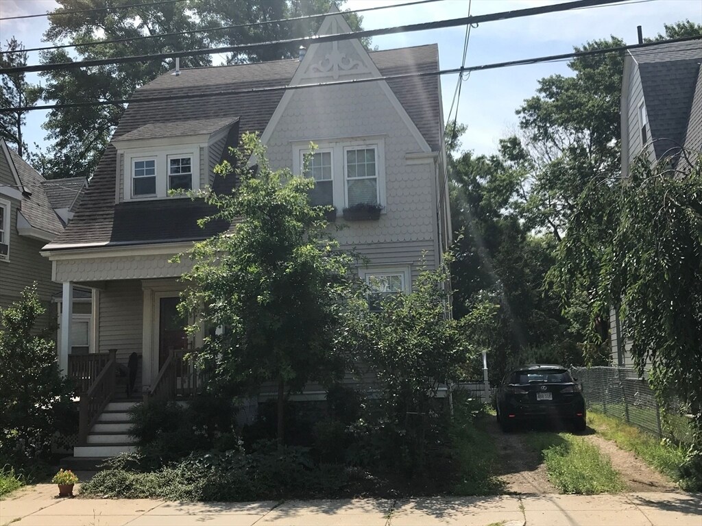 Primary Photo - 39 Hopedale St