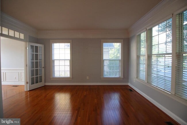 Foto del edificio - 44136 Riverpoint Dr