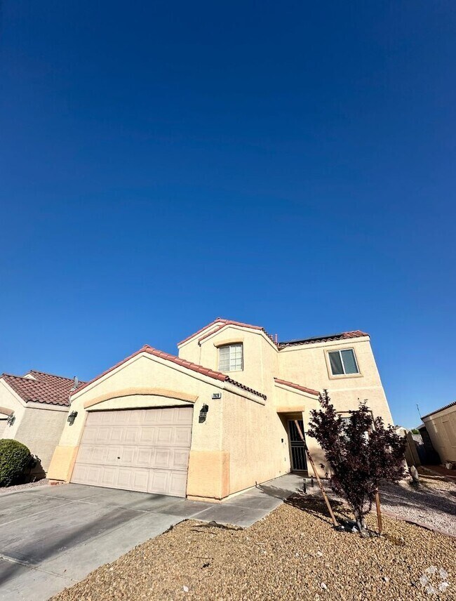 Building Photo - 7828 Wavering Pine Dr